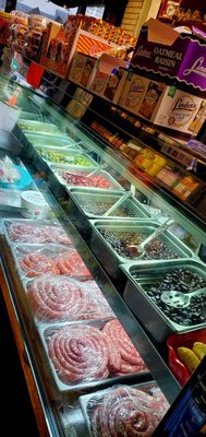 G & R Deli by null