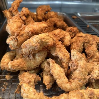 Donahoo's Golden Chicken - Chicken Wings Near Me - Pomona, California