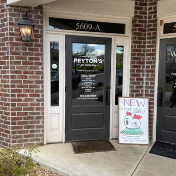 Peyton's Pie Company - Outside front door - Pizza Near Me - Flowery Branch, Georgia