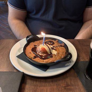 Fado Pub & Kitchen - Cookie skillet - Irish Near Me - Dublin, Ohio