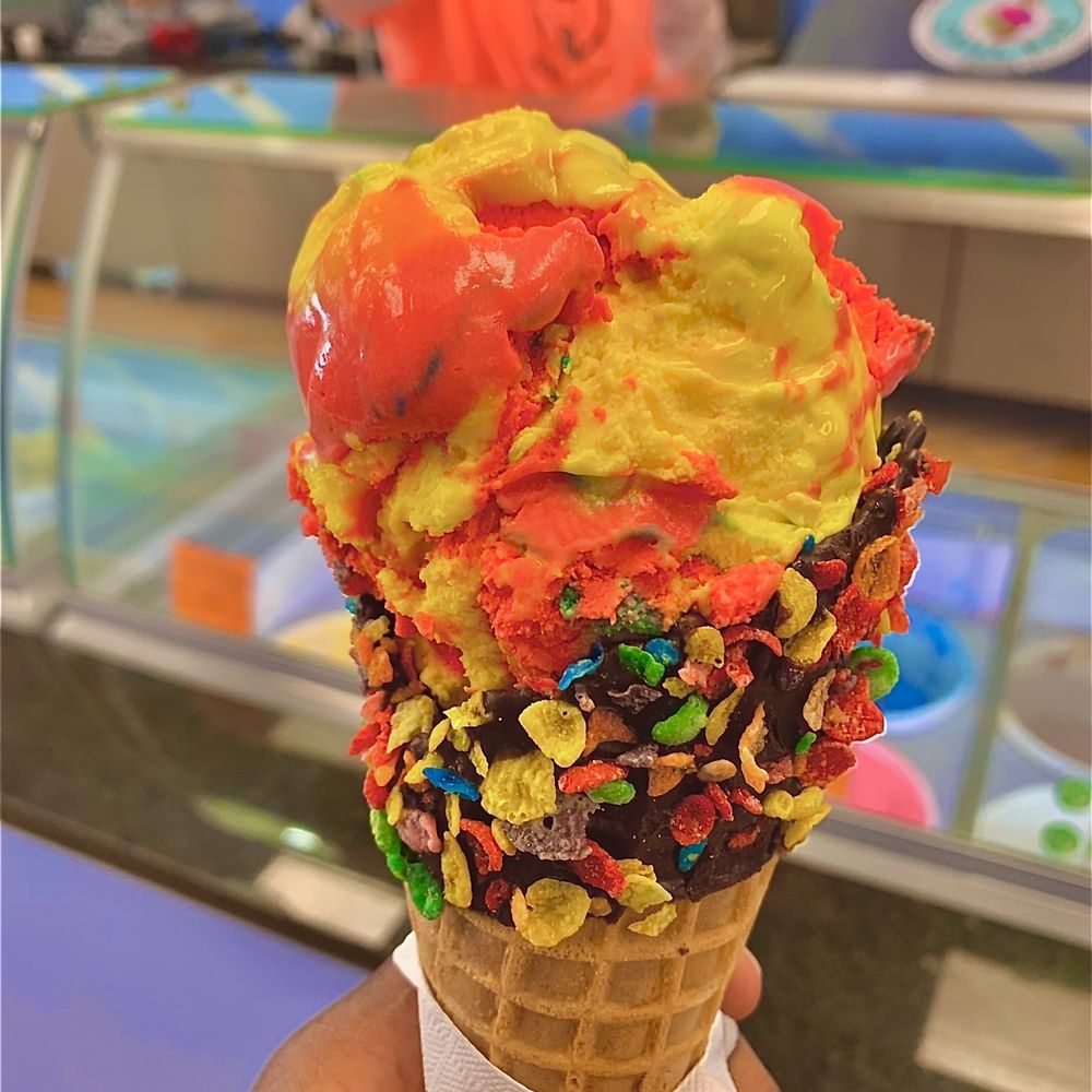 Chill Bar Ice Cream - Superman Ice Cream! - Desserts Near Me - Temple Terrace, Florida Chill Bar Ice Cream - Superman Ice Cream! - Desserts Near Me - Temple Terrace, Florida