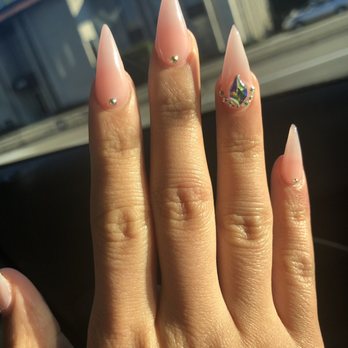 Delicate Nails & Spa - Nail Salons Near Me - Walnut Creek, California