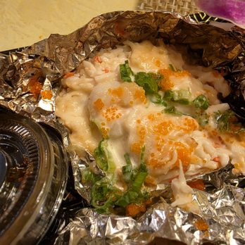 Go Go Sushi - Baked "Scallop" Roll with three small scallops on top of pile of imitation crab and mayo - Sushi Bars Near Me - Pasadena, California Go Go Sushi - Baked "Scallop" Roll with three small scallops on top of pile of imitation crab and mayo - Sushi Bars Near Me - Pasadena, California