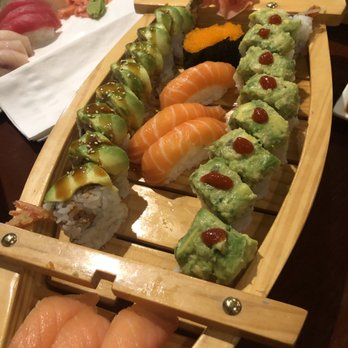 Oishi Sushi - Oishi Sushi Boat (write BOAT on your All You Can Eat Menu) - Sushi Bars Near Me - Willowbrook, Illinois