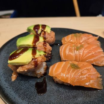 Bondi Sushi - Sushi Bars Near Me - New York, New York