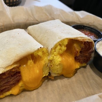Farm Airs Bar & Bites - Breakfast burrito - Cocktail Bars Near Me - Orlando, Florida