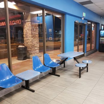 Valentine Laundry - Even chairs and legs are clean! - Laundromat Near Me - Palm Desert, California