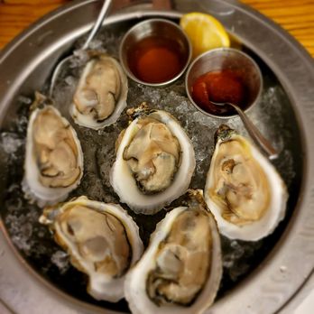 Frenchie Wine Bistro - Oysters - Wine Bars Near Me - Boston, Massachusetts Frenchie Wine Bistro - Oysters - Wine Bars Near Me - Boston, Massachusetts