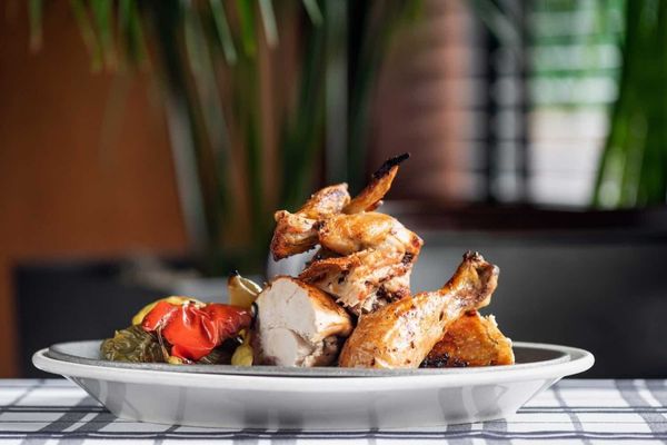 Gibsons Bar & Steakhouse by null