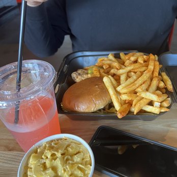 Angry Chickz - Combo #3 with a side of Mac & cheese - Chicken Shop Near Me - Temecula, California