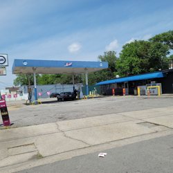 Sam's Stop N Shop