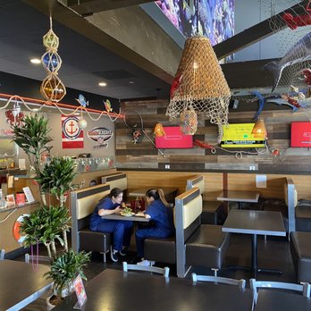 Cookin' Crab - Inside new decor - Vietnamese Near Me - Fullerton, California