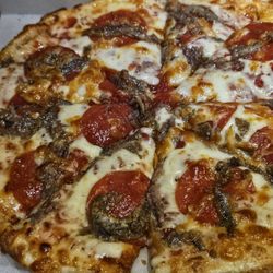 Dean Park Grill & Pizza - Pepperoni and anchovies