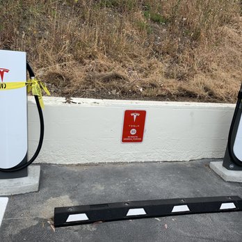 Tesla Supercharger - EV Charging Stations Near Me - Carlsbad, California Tesla Supercharger - EV Charging Stations Near Me - Carlsbad, California
