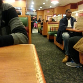 Friendly's - Ice Cream & Frozen Yogurt Near Me - East Meadow, New York