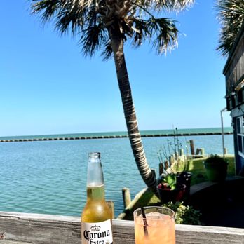 Moondog Seaside Eatery - Seafood Near Me - Fulton, Texas Moondog Seaside Eatery - Seafood Near Me - Fulton, Texas
