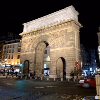 Café Botelli - Cafes Near Me - Paris, 75
