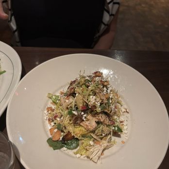 Bobbies Airway Grill - Salad - New American Near Me - Dallas, Texas