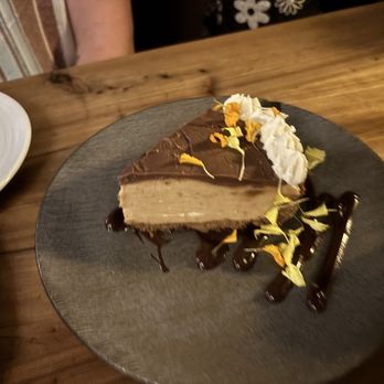 Edmund's Original - Peanut butter Cup Pie - Brewpubs Near Me - Charleston, South Carolina