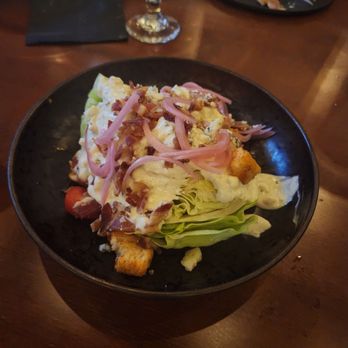 Bourbon Boulevard - Very good salad - Steakhouses Near Me - Chantilly, Virginia
