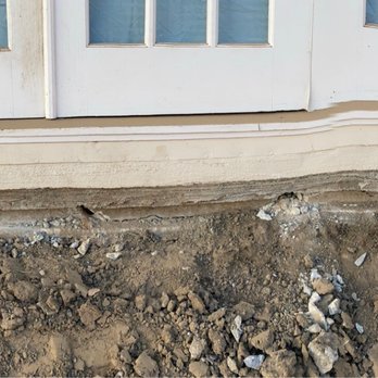Resendiz Concrete Specialist - Foundation crack under door where step was attached to house - General Contractors Near Me Resendiz Concrete Specialist - Foundation crack under door where step was attached to house - General Contractors Near Me