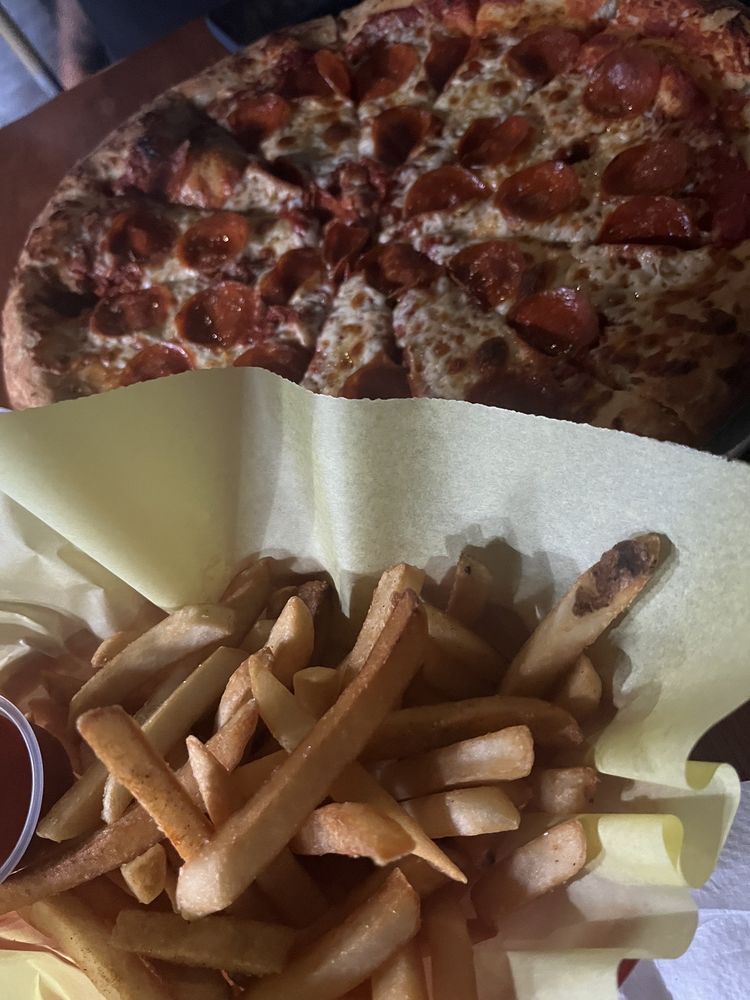 SCRATCH BILLIARDS BAR & GRILL 91 Photos & 111 Reviews 15025