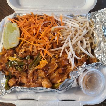 Lotus Kitchen - Tofu Pad Thai - Laotian Near Me - Mansfield, Texas Lotus Kitchen - Tofu Pad Thai - Laotian Near Me - Mansfield, Texas