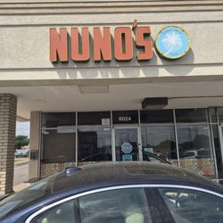 Nuno's Tacos & Vegmex Grill