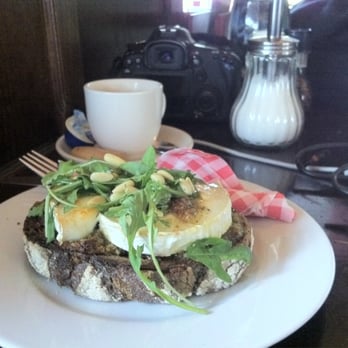 Café Thijssen - Warm goat cheese sandwich with plain ole coffee - Cafes Near Me - Amsterdam, New Hampshire Café Thijssen - Warm goat cheese sandwich with plain ole coffee - Cafes Near Me - Amsterdam, New Hampshire