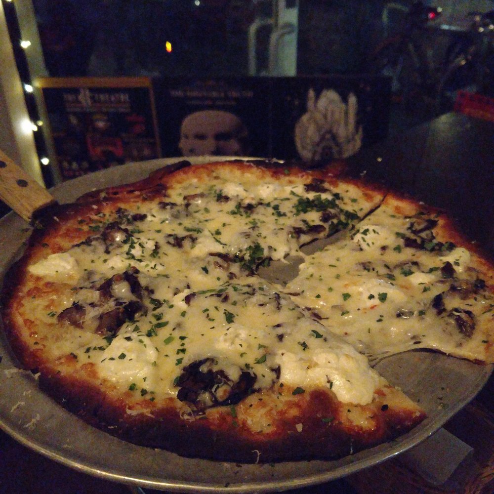 Bobby G's Pizzeria - Fried mushroom pizza - Pizza Near Me - Berkeley, California