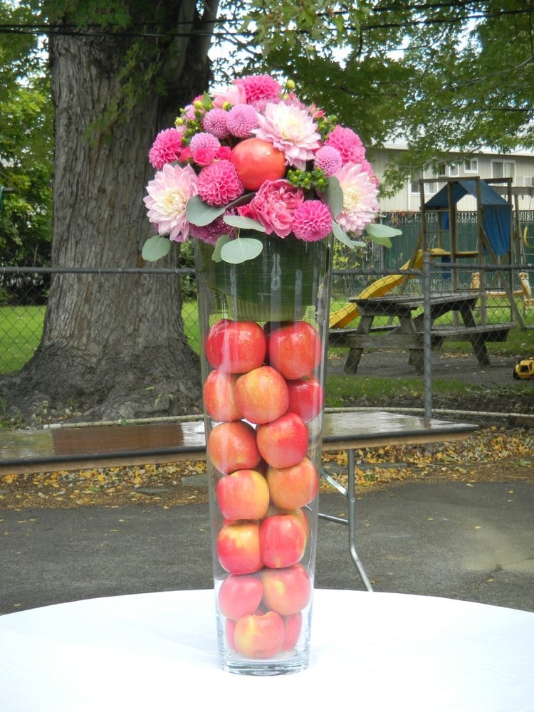 MONDAY’S FLOWERS Updated June 2024 5615 18th Ave SW, Seattle