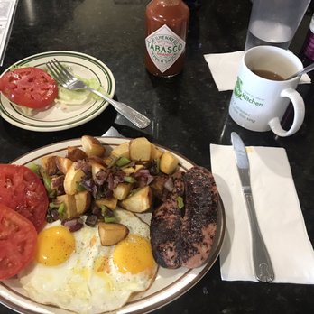 Min's Kitchen - 2 egg breakfast with chicken apple sausage and tomatoes on the side. - American Near Me - Concord, California Min's Kitchen - 2 egg breakfast with chicken apple sausage and tomatoes on the side. - American Near Me - Concord, California