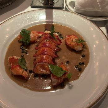 Le Coucou - Homard Bourse et la Vie (Lobster au poivre) - French Near Me - New York, New York Le Coucou - Homard Bourse et la Vie (Lobster au poivre) - French Near Me - New York, New York
