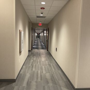 Fairfield by Marriott Inn & Suites Chicago O'Hare - Clean hallways - Hotels Near Me - Des Plaines, Illinois