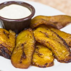 Las Hamacas Honduran Restaurant - Sweet and ricas tajadas de plátano con crema