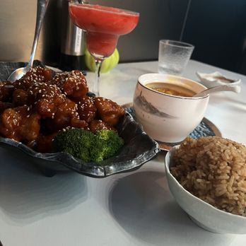 Juicy Dumplings - Sesame Style Chicken, Fried Rice, Egg Drop Soup, and Strawberry Daiquiri. - Chinese Near Me - Euless, Texas Juicy Dumplings - Sesame Style Chicken, Fried Rice, Egg Drop Soup, and Strawberry Daiquiri. - Chinese Near Me - Euless, Texas