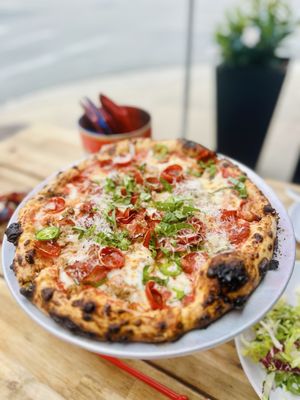 Mothership Pizza Paradise by null