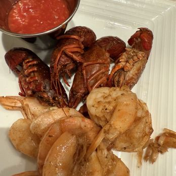 Fresh Harvest Buffet - Shrimp and crawfish were served on ice as a shrimp/seafood cocktail. 5 out of 10 sadly one of the better items - Buffets Near Me - Tampa, Florida Fresh Harvest Buffet - Shrimp and crawfish were served on ice as a shrimp/seafood cocktail. 5 out of 10 sadly one of the better items - Buffets Near Me - Tampa, Florida