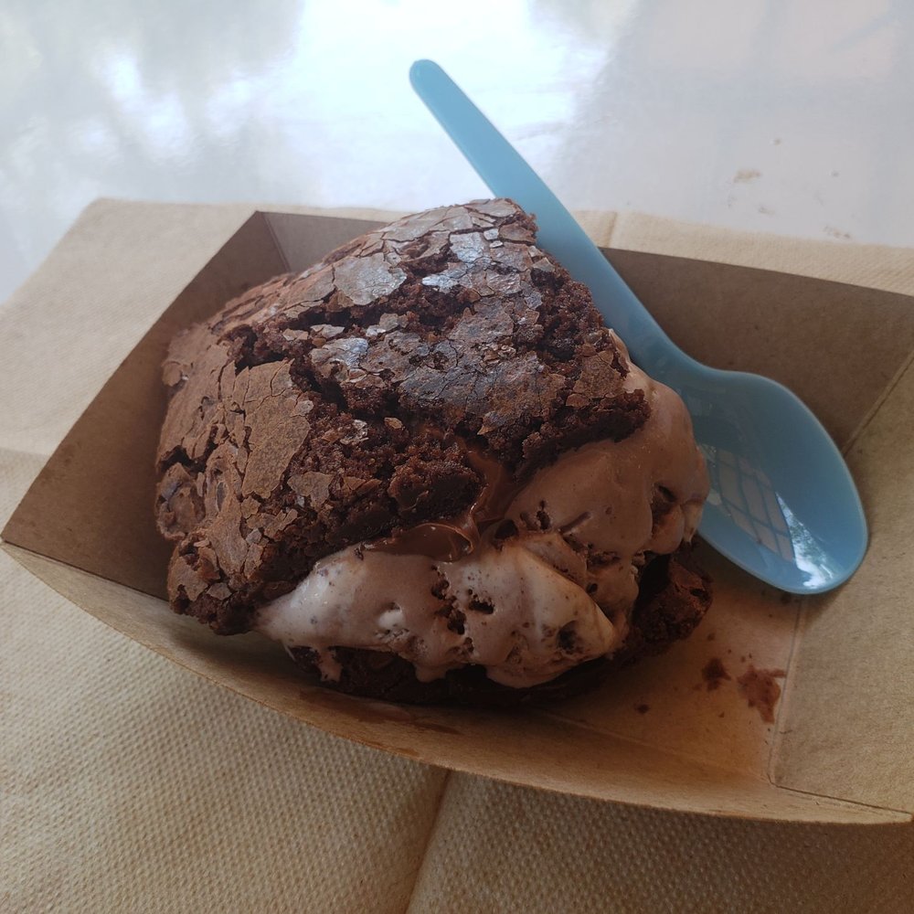 The Baked Bear - Brownie sandwich w/brownie batter ice cream - Ice Cream & Frozen Yogurt Near Me - Austin, Texas
