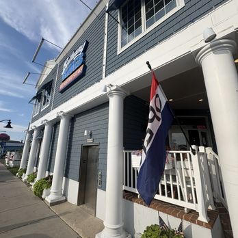 Bethany Blues BBQ Pit - Storefront - Barbeque Near Me - Bethany Beach, Delaware