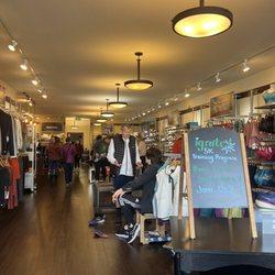 Fleet Feet - We left just in time because the store got super busy on Saturday at noon.