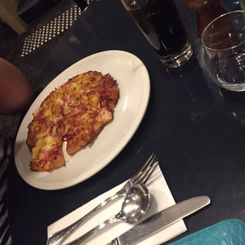 Da Angelo Ristorante - Tropical pizza - ham and pineapple (completely homemade) - Italian Near Me - Battery Point, TAS Da Angelo Ristorante - Tropical pizza - ham and pineapple (completely homemade) - Italian Near Me - Battery Point, TAS