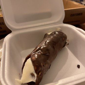 Nino's Pizza - Cannoli - Pizza Near Me - Mobile, Alabama