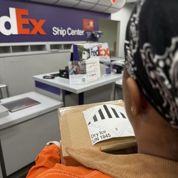 FedEx Ship Center - Shipping Centers Near Me - North Las Vegas, Nevada