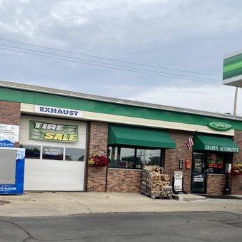 Grady's Automotive - Gas Stations Near Me - Cudahy, Wisconsin