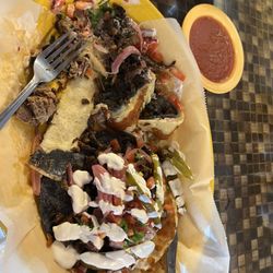 Los 3 Mayas - Smoked brisket tacos