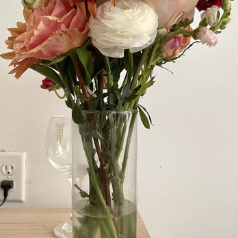 UrbanStems - The original. - Florists Near Me UrbanStems - The original. - Florists Near Me