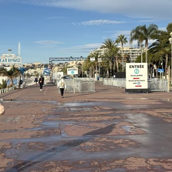 Plage Beau Rivage - Street View - Beaches Near Me Plage Beau Rivage - Street View - Beaches Near Me