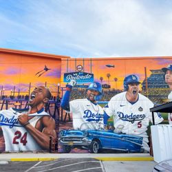 Kobe Bryant Dodger Mural