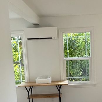 Murphy's Heating and Cooling & Remodeling - Daikin Ductless Mini-Split Head - Heating & Air Conditioning/HVAC Near Me Murphy's Heating and Cooling & Remodeling - Daikin Ductless Mini-Split Head - Heating & Air Conditioning/HVAC Near Me